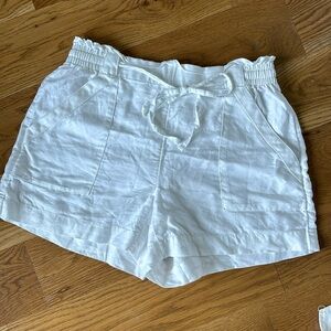 Loft linen shorts